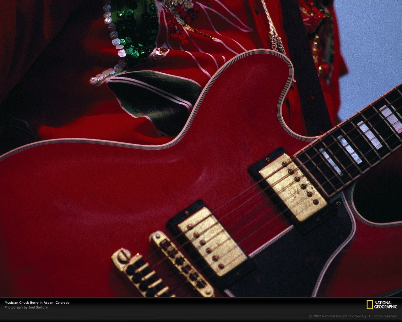 Hd Wallpapers Red Electric Guitar - Chuck Berry Guitar - HD Wallpaper 