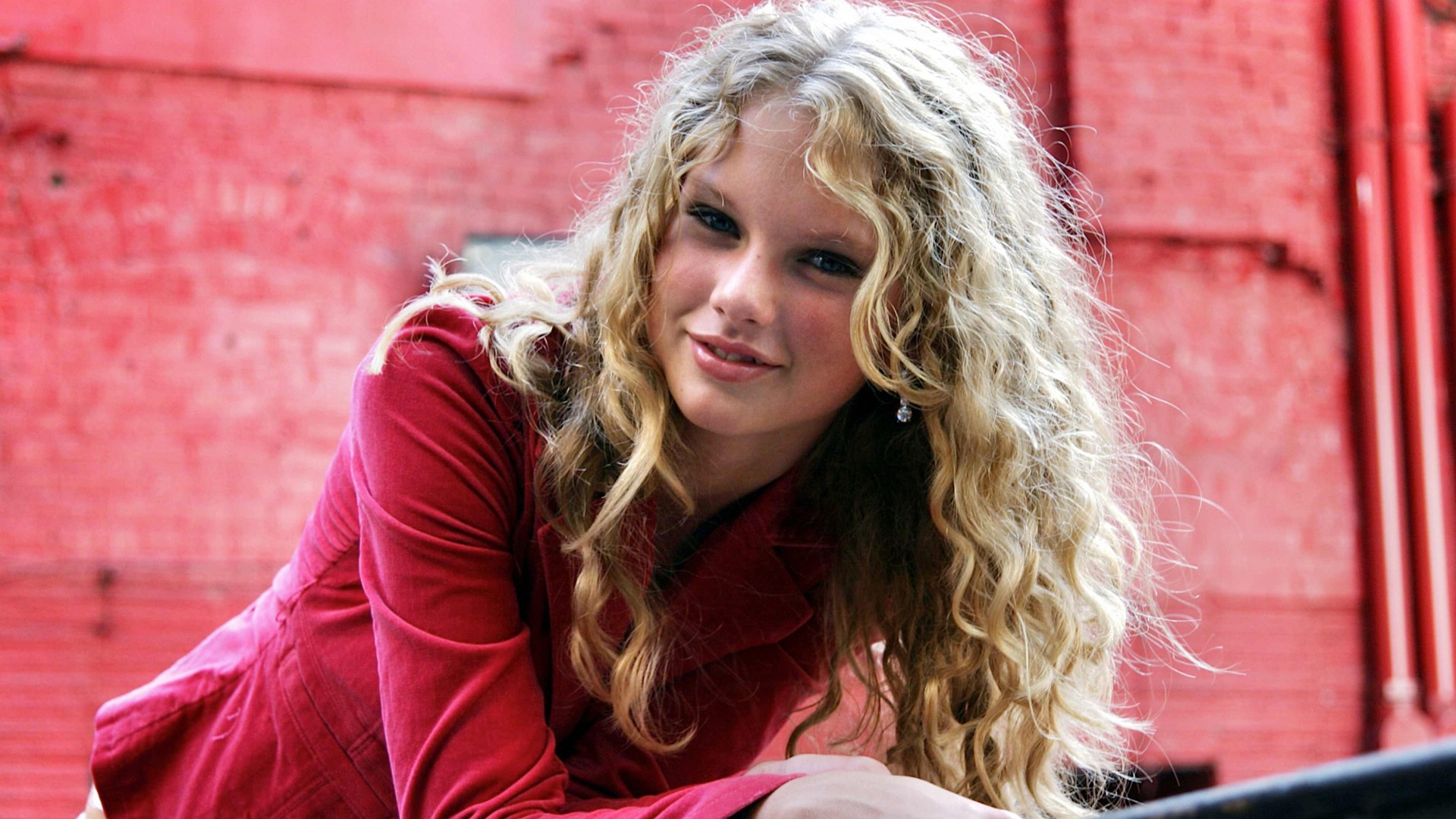 Taylor Swift In Pink - Taylor Swift Phone Wallpaper 4k - HD Wallpaper 