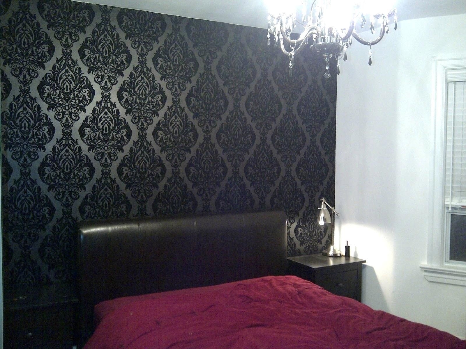 Black Damask Wallpaper Bedroom - HD Wallpaper 