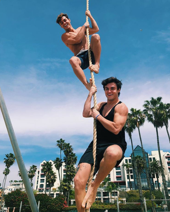 Grayson Dolan, Ethan, And Ethan Dolan Image - Grayson Dolan Is Fat - HD Wallpaper 