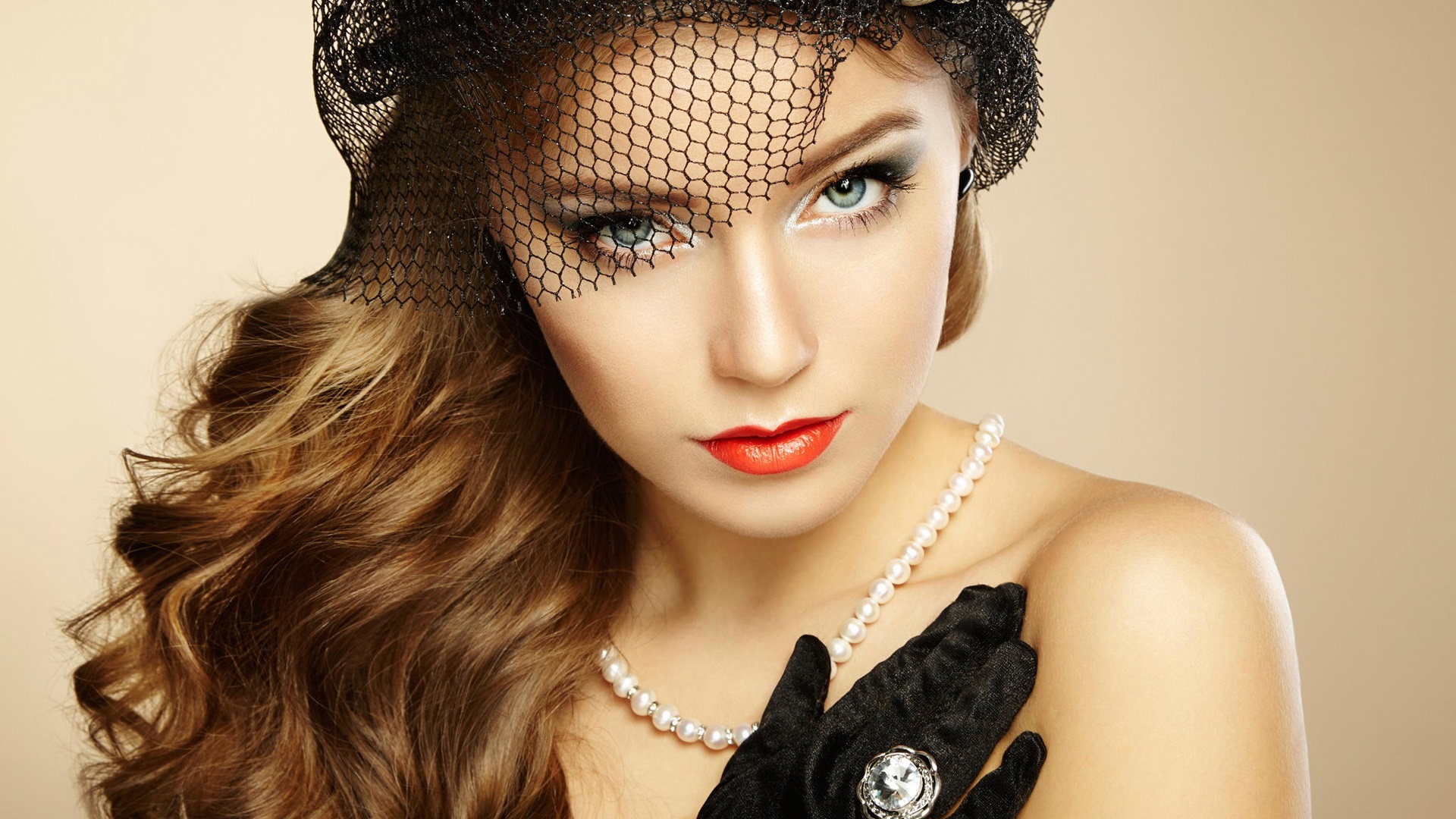 Vintage Woman Wallpaper Hd - HD Wallpaper 