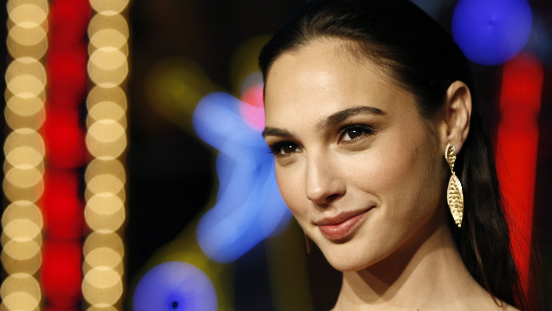 Lip Injections Gal Gadot - HD Wallpaper 