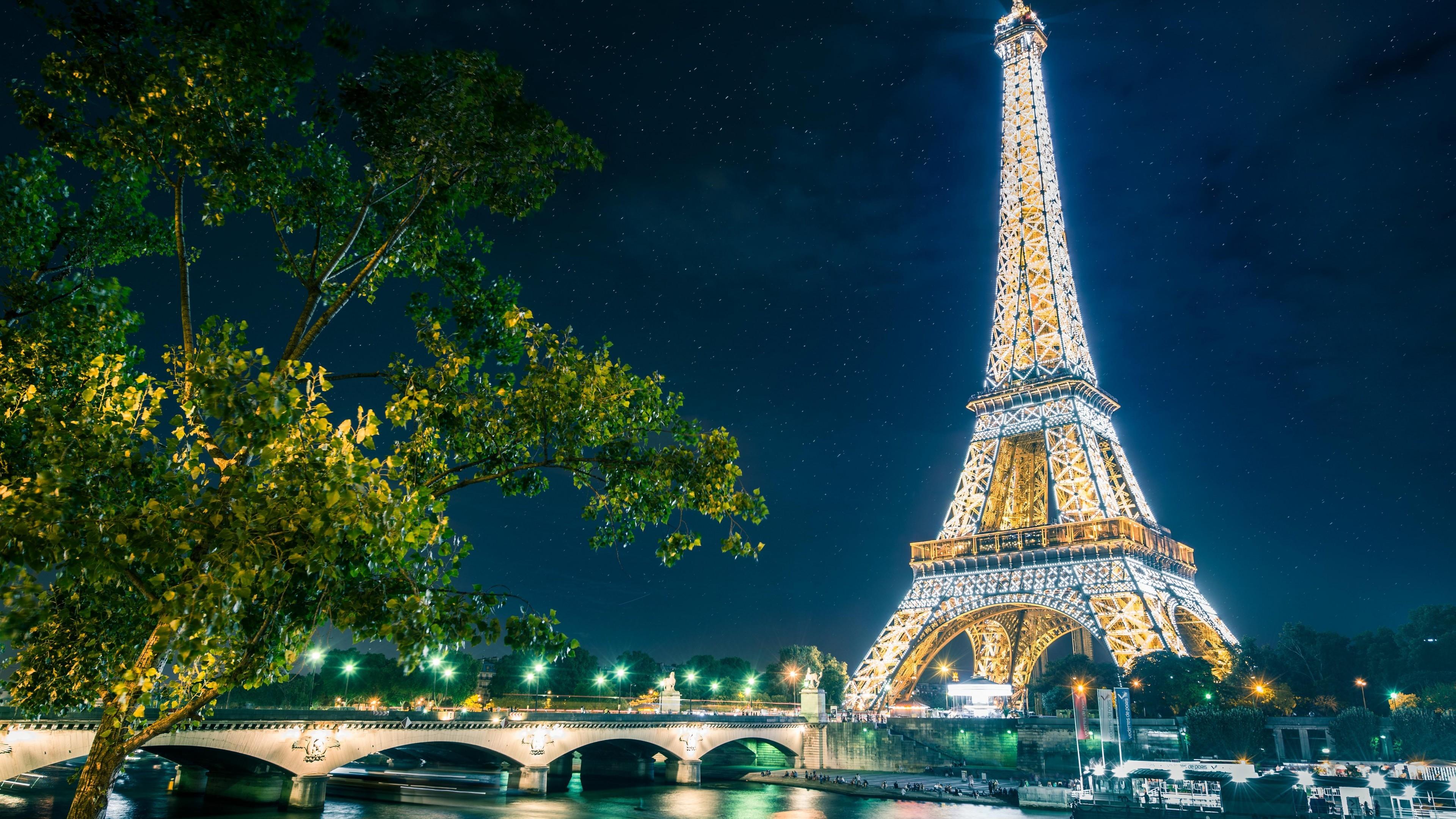 Eiffel Tower At Night - HD Wallpaper 