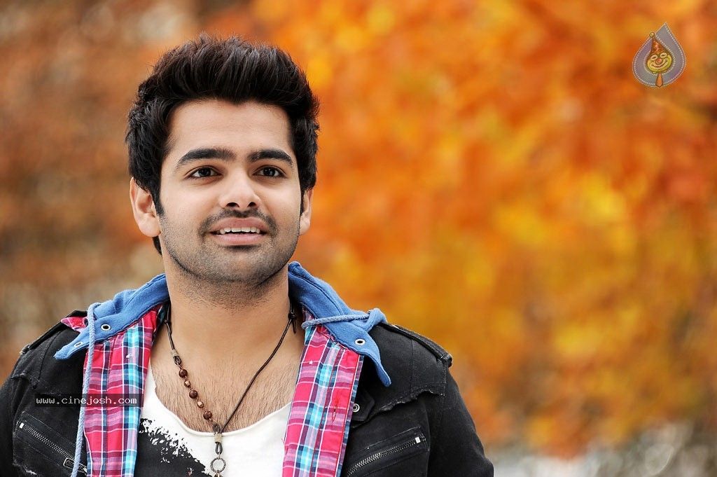 Ram Pothineni In Endukante Premanta - HD Wallpaper 