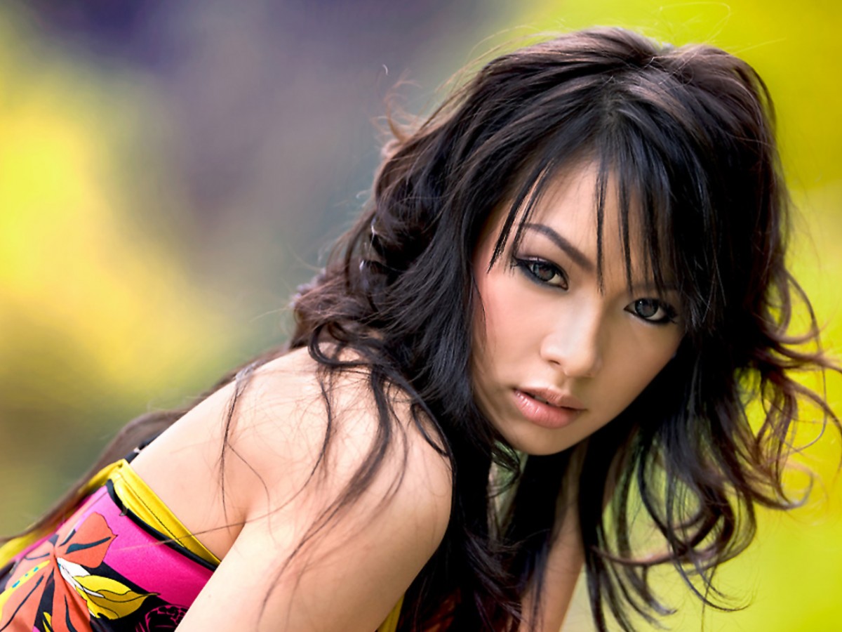 Hot Asian Wallpaper