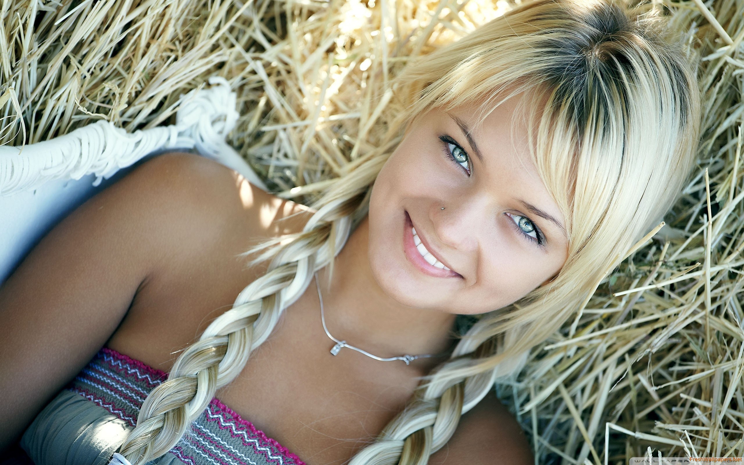 Beautiful Blonde Girls - HD Wallpaper 