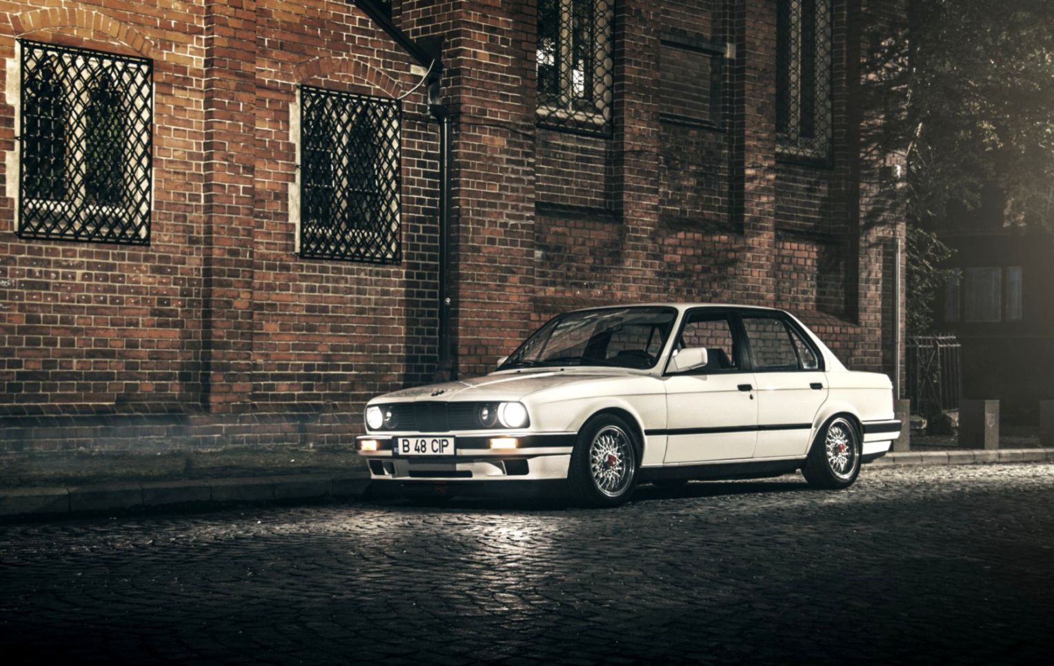 Bmw 3 Series E30 Sedan - Bmw E30 - HD Wallpaper 