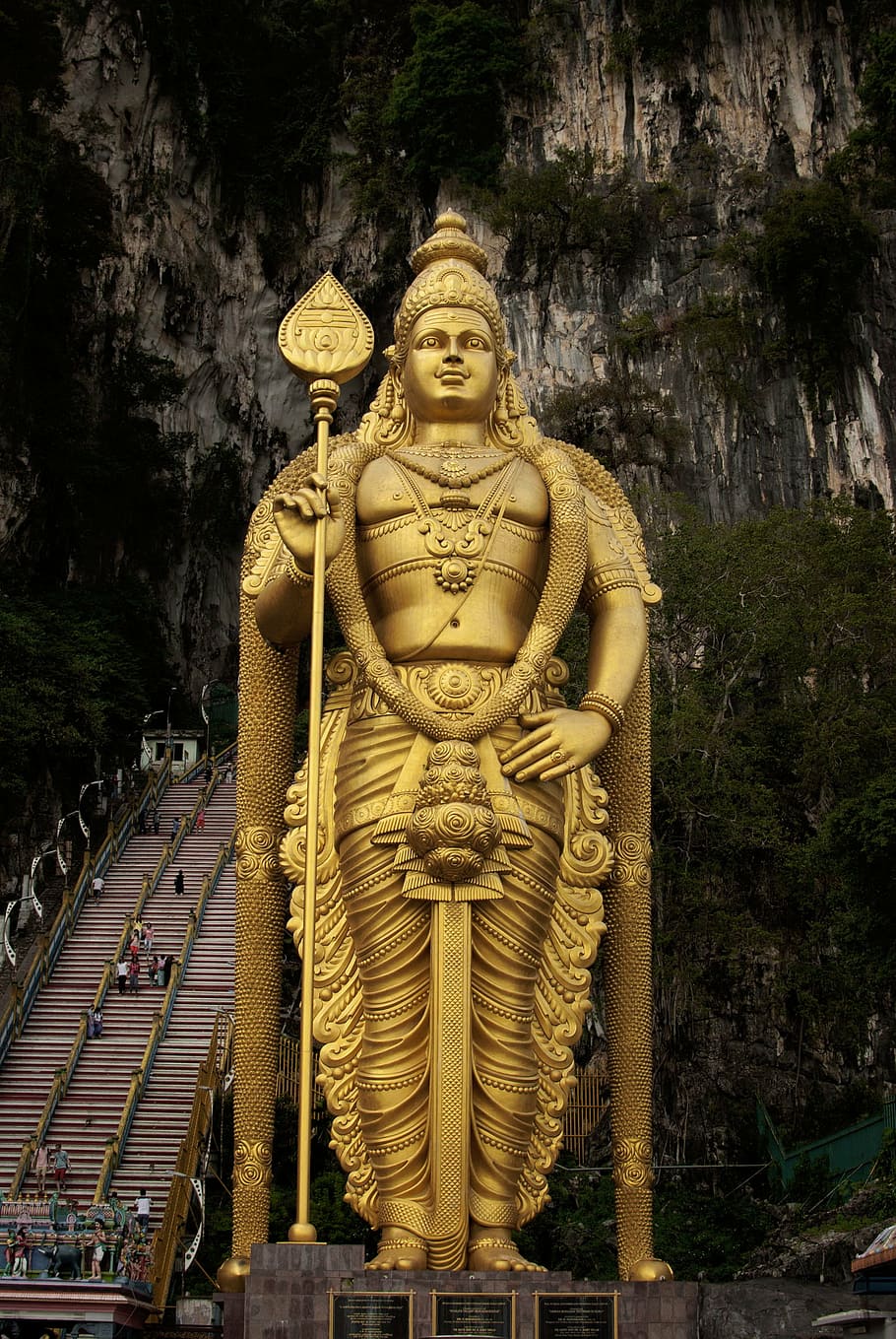 Batu Caves - HD Wallpaper 