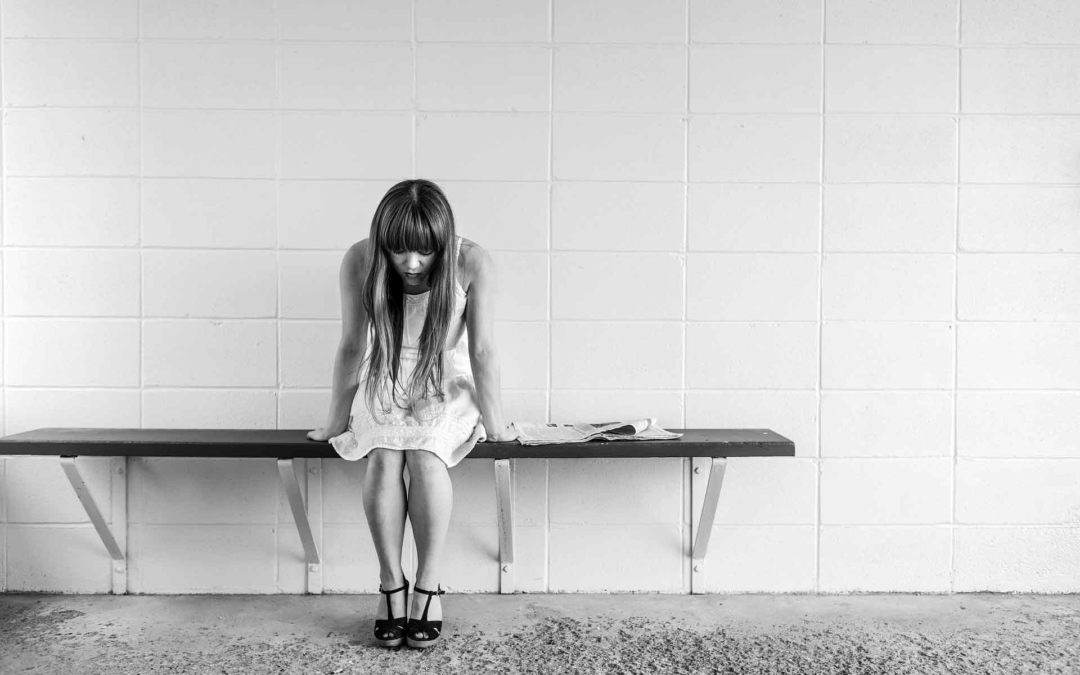 Sad Girl, Sadness, Love Hurt - Depression Black And White - HD Wallpaper 