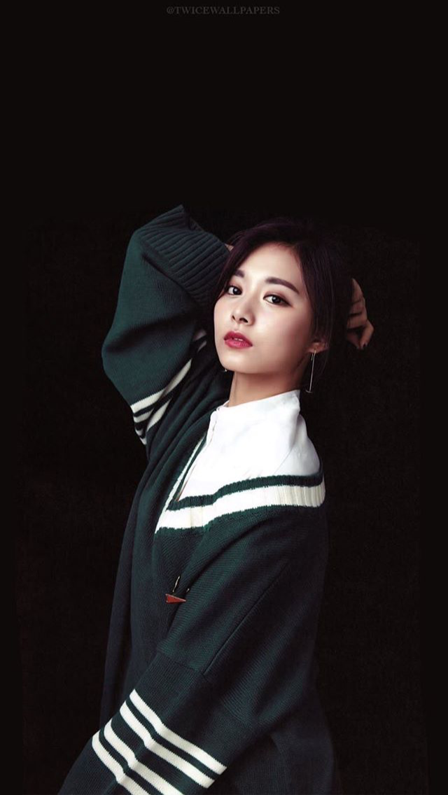 Tzuyu Twice Wallpaper Black - HD Wallpaper 