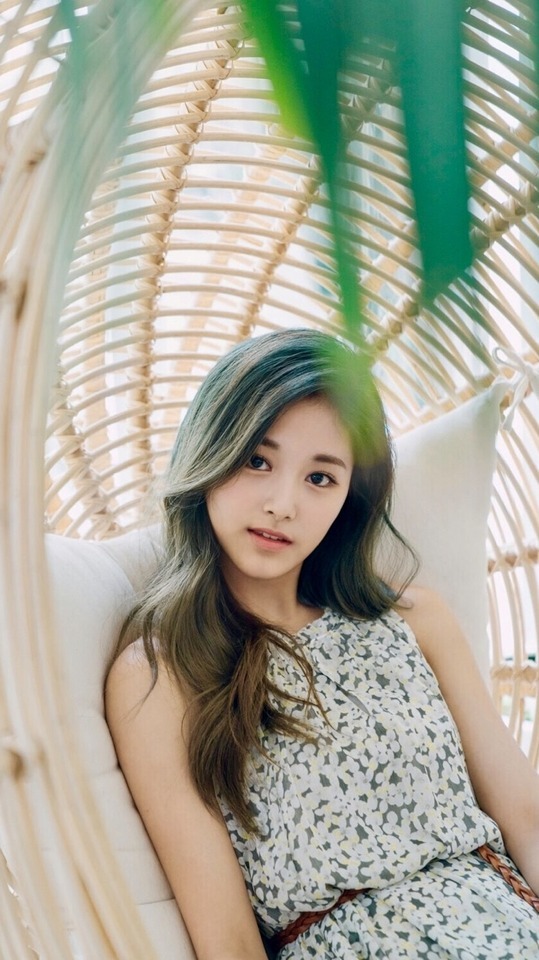 Tzuyu Wallpaper Twice - HD Wallpaper 