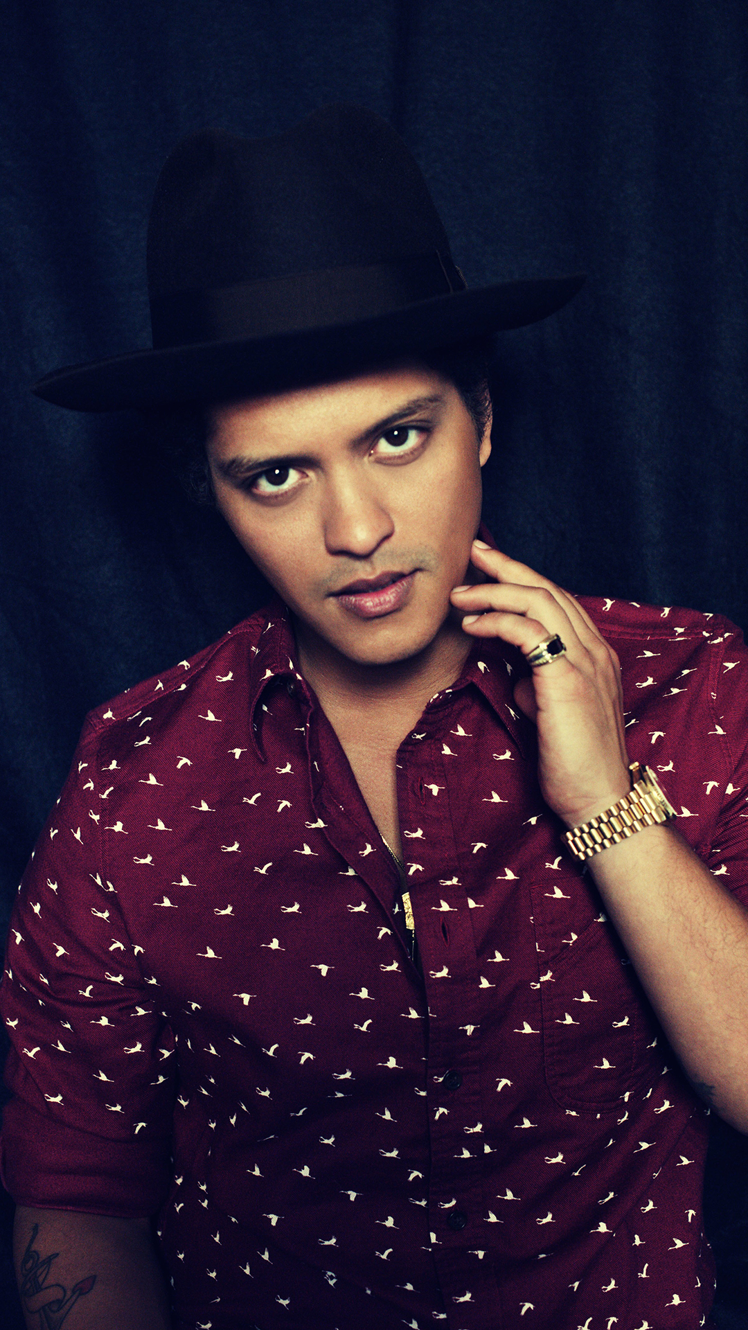 Bruno Mars Htc One Wallpaper - Bruno Mars 2019 Photoshoot - HD Wallpaper 