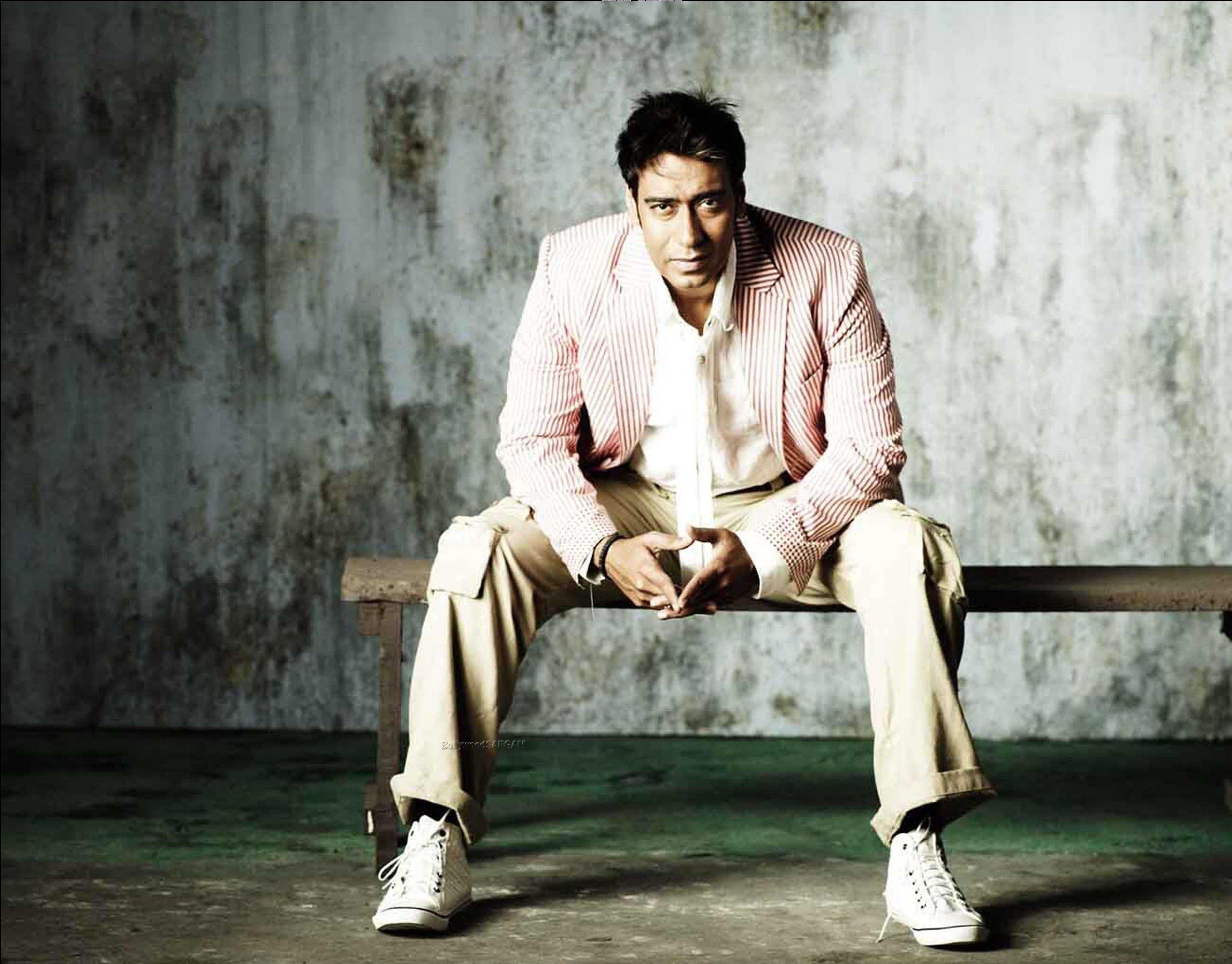 Ajay Devgan Bollywood Actor - Ajay Devgan Full Size - HD Wallpaper 