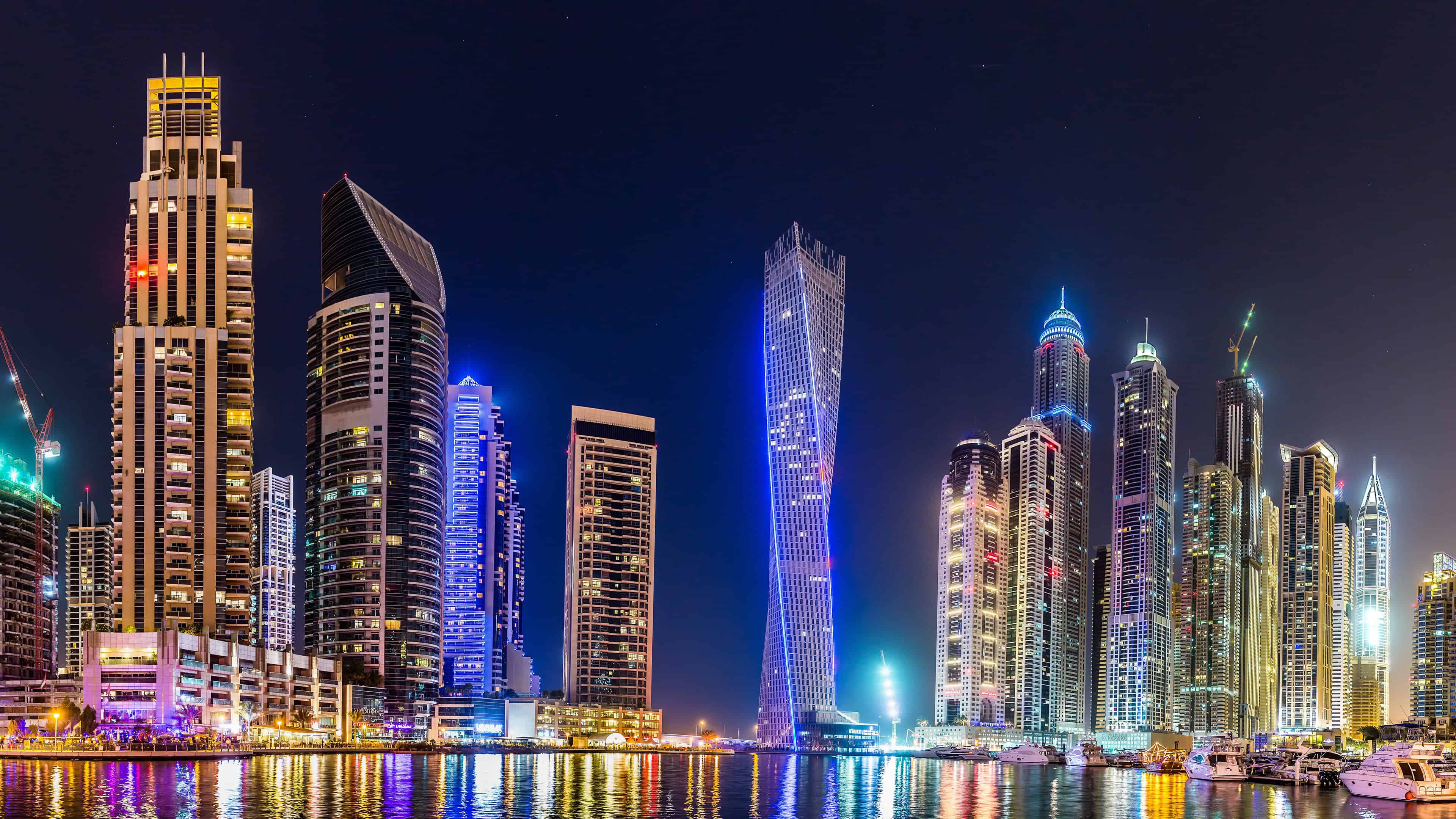 Dubai Skyline At Night Uhd 4k Wallpaper - Blue Water Dubai Night - HD Wallpaper 