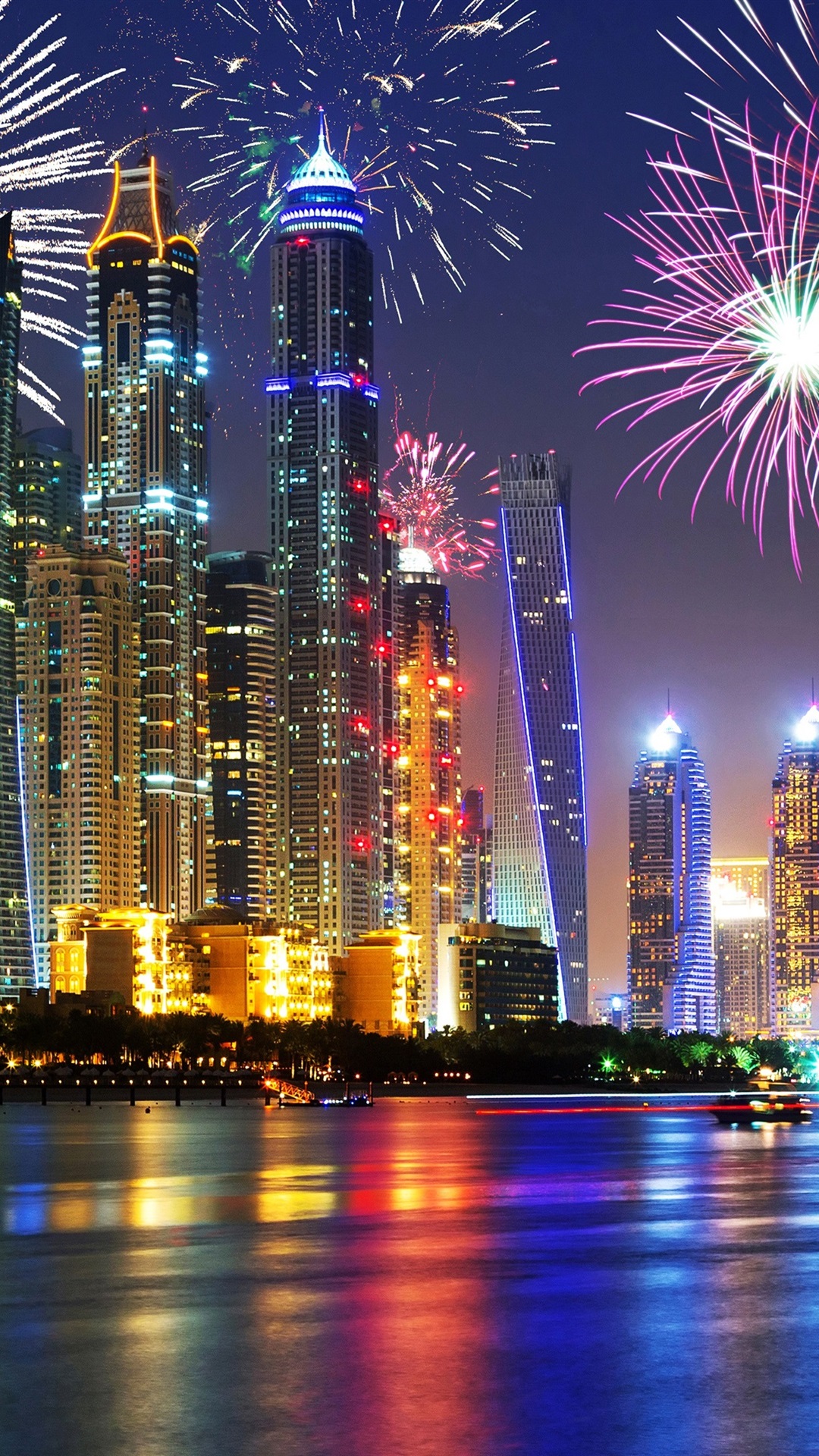 Fourth Of July In Dubai - 1080x1920 Wallpaper Fourth Of July In Dubai - 1080x1920 Wallpaper