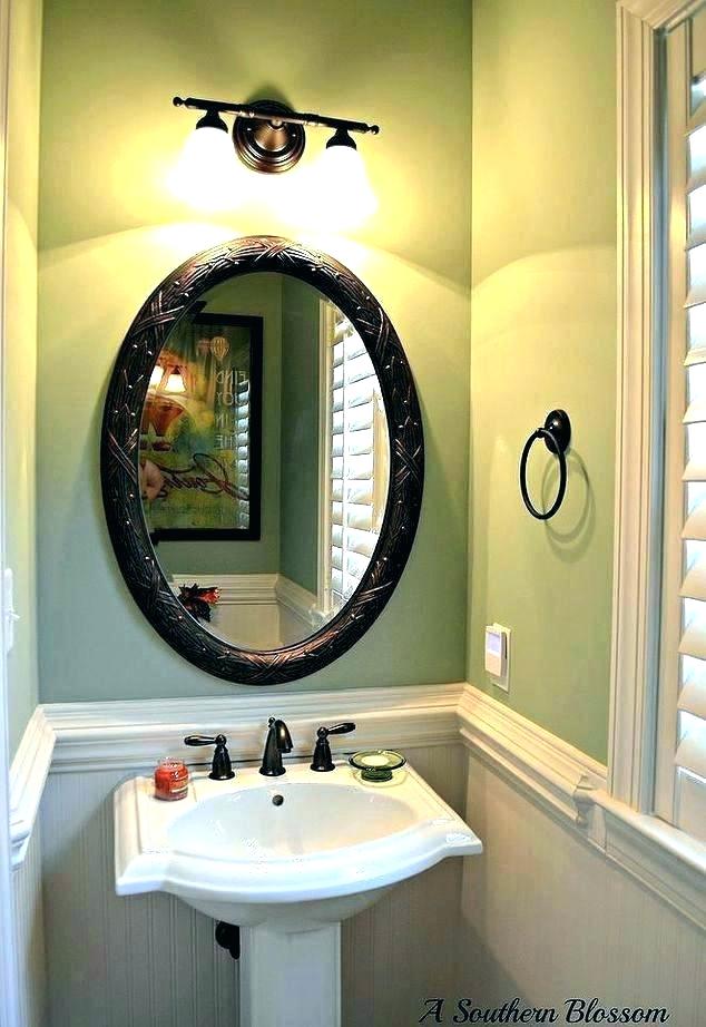 Small Half Bathroom With Beadboard - HD Wallpaper 