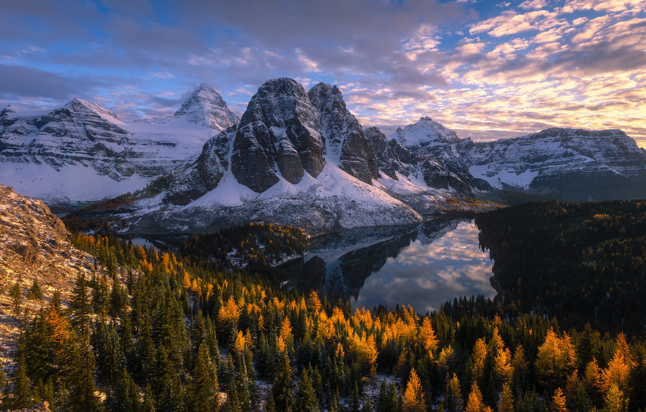 Photo Wallpaper Autumn, Forest, Mountains, Lake, Canada, - Mount Assiniboine - HD Wallpaper 