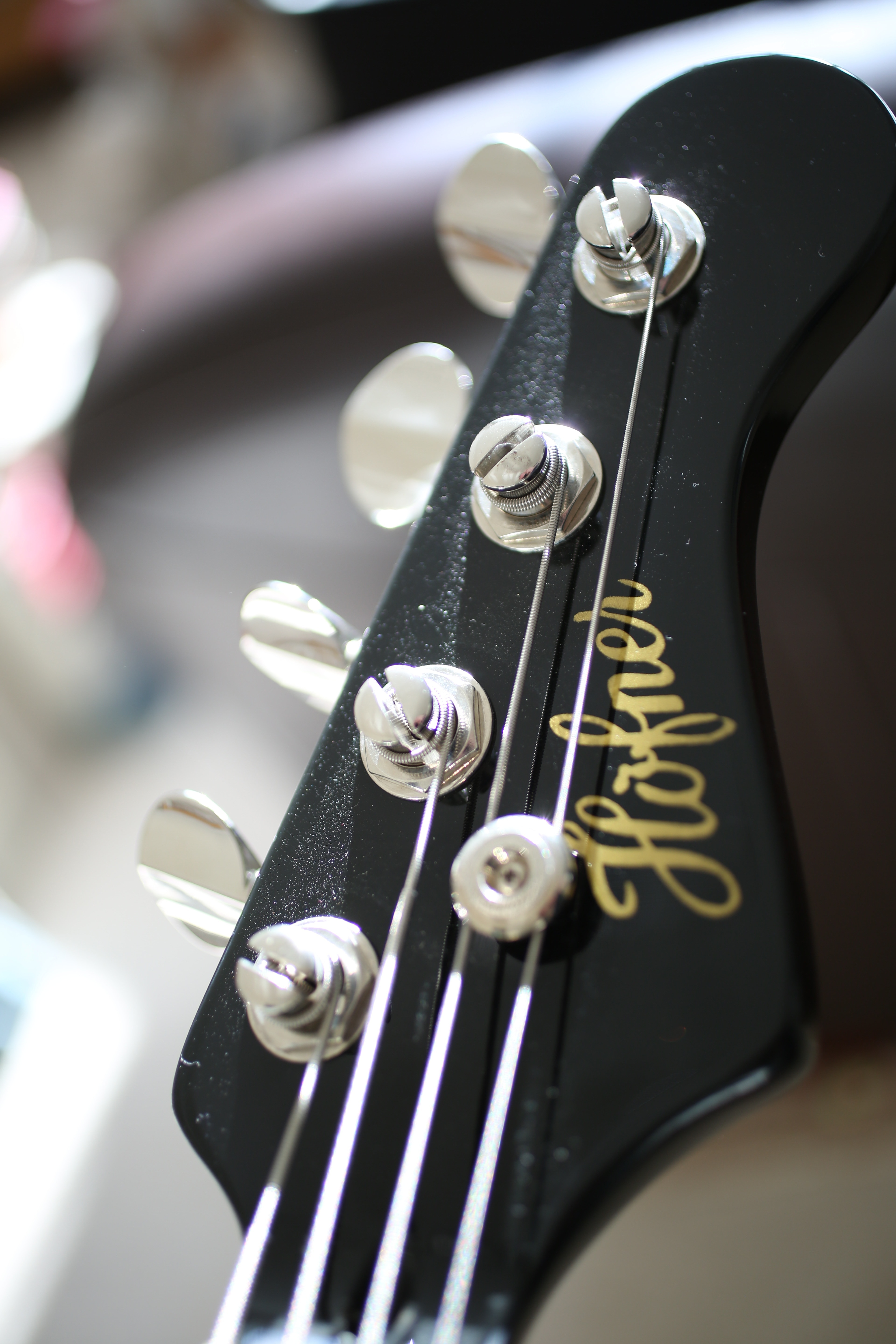 Kepala Gitar Bass - HD Wallpaper 