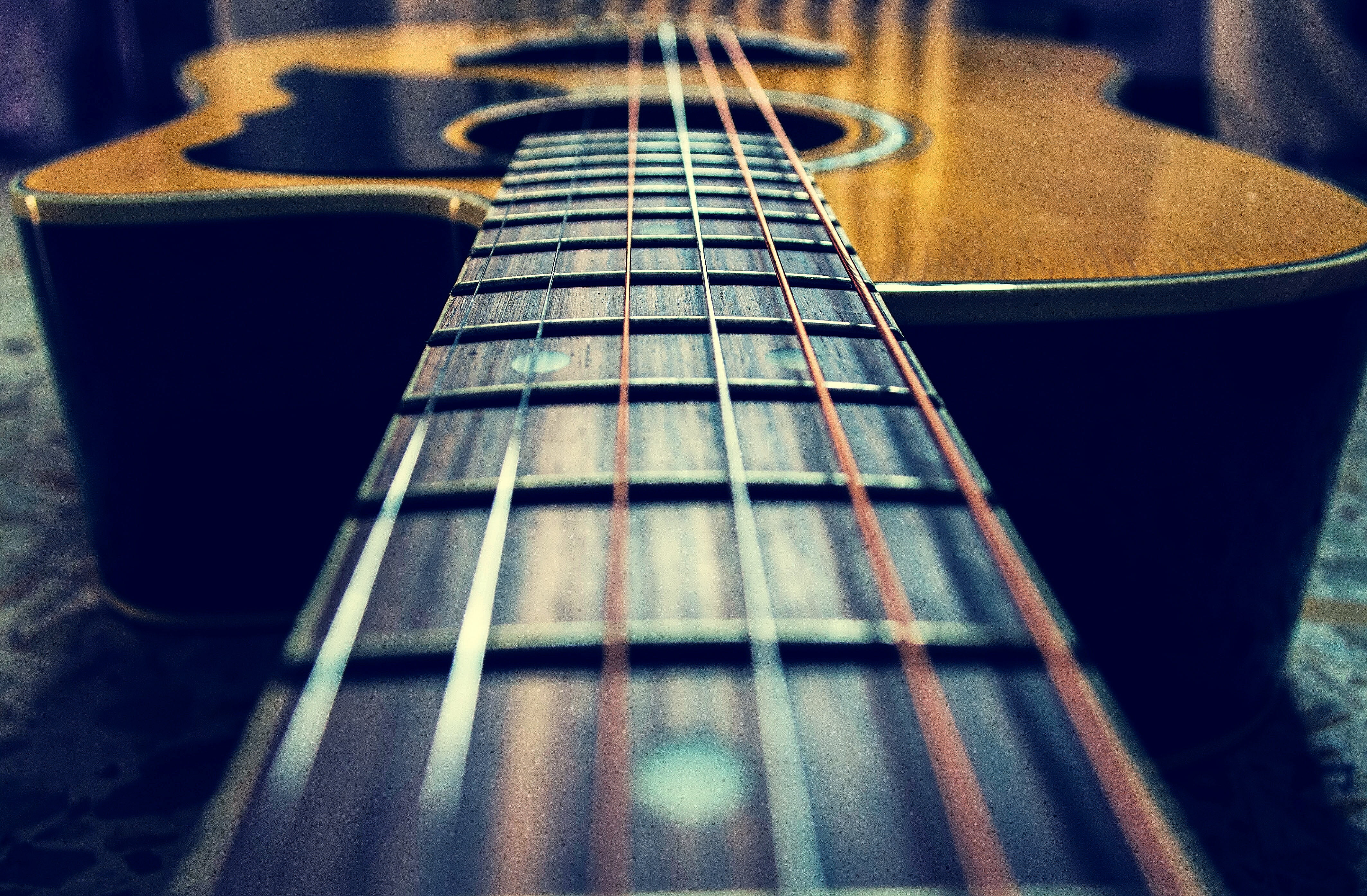 Acoustic Guitar Close Up - HD Wallpaper 
