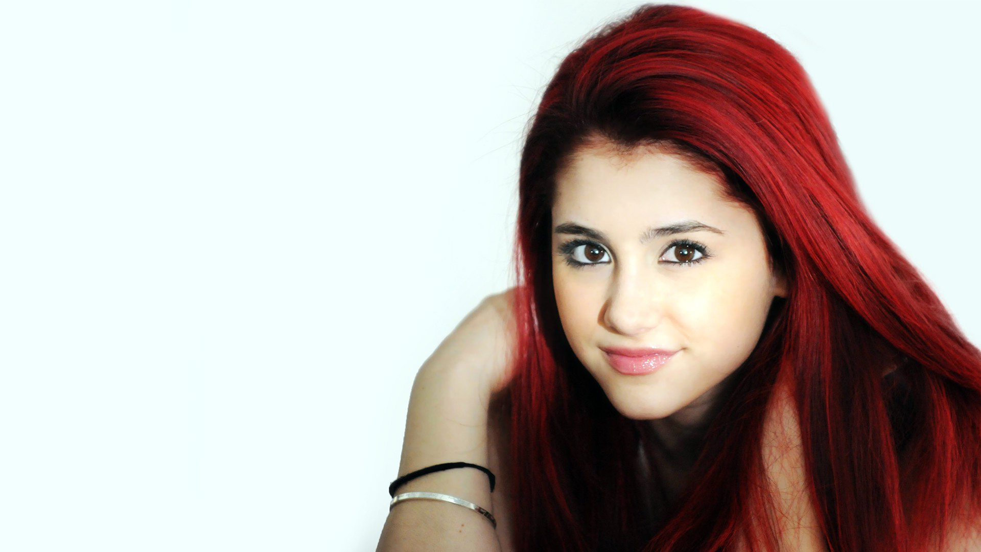 Ariana Grande New Beauty Hd Wallpaper - Girl - HD Wallpaper 