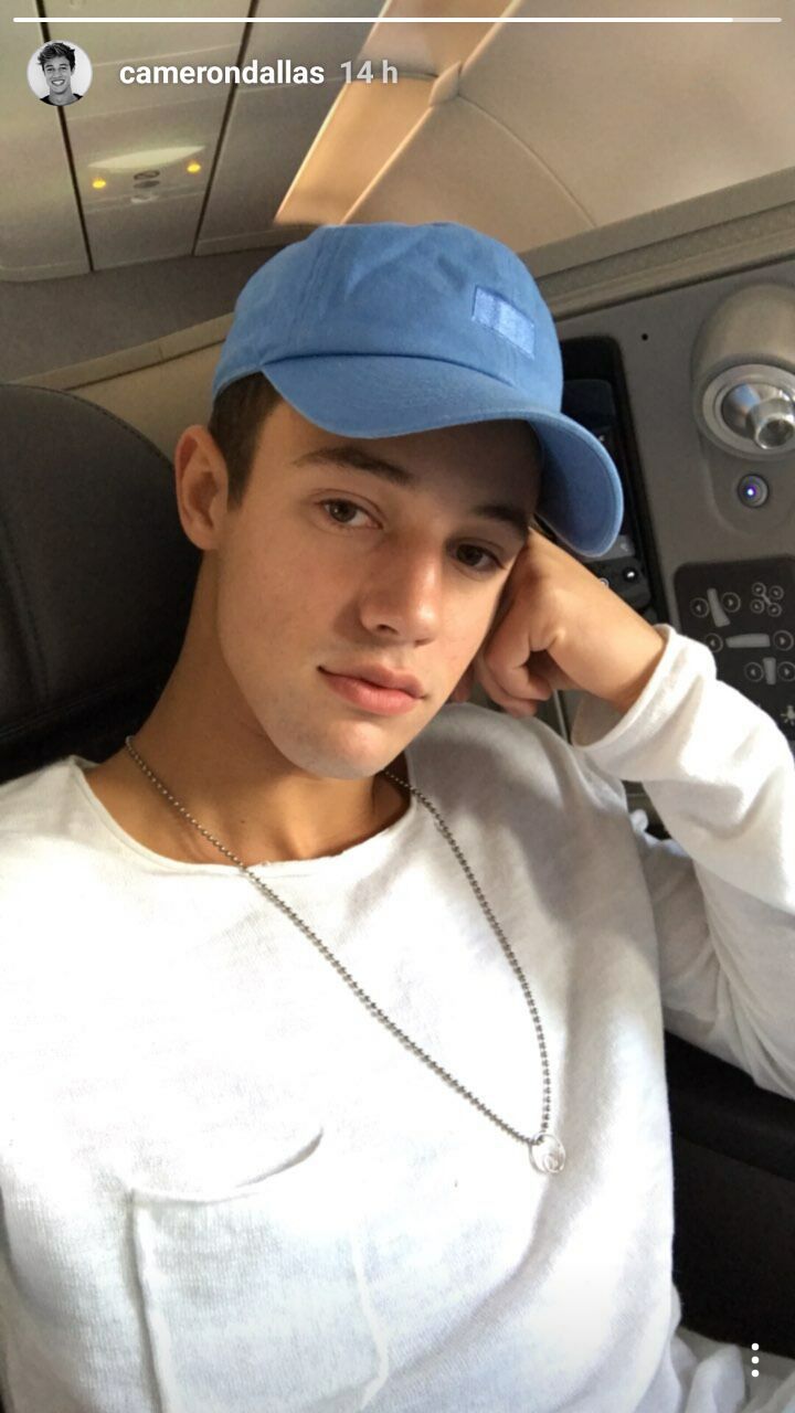 Cameron Dallas Snapchat Selfie - HD Wallpaper 