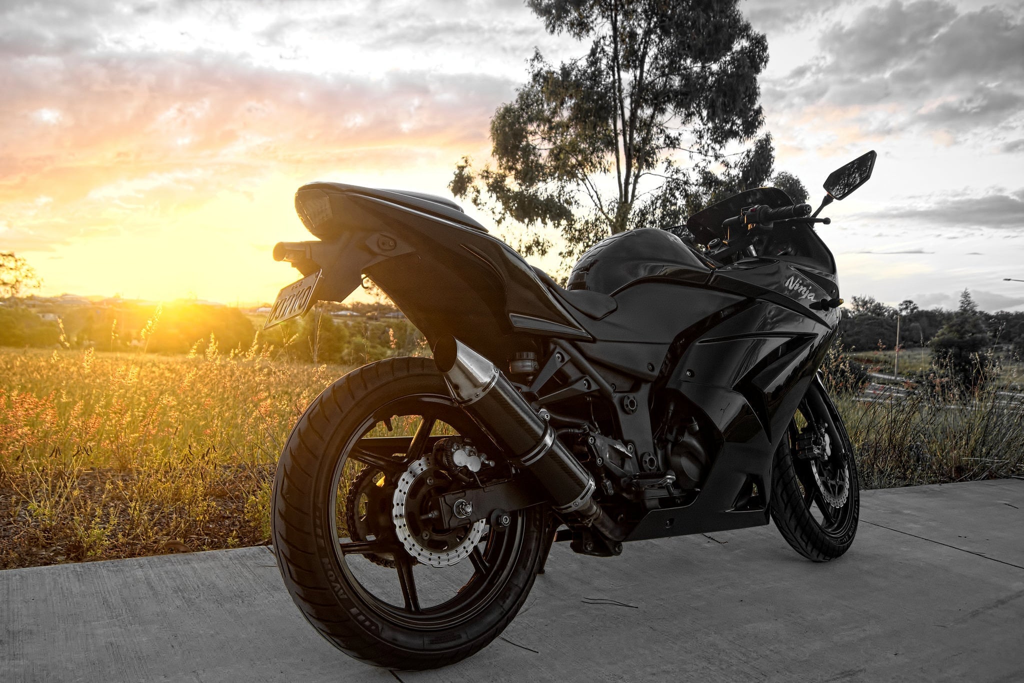 Black Kawasaki Ninja 250 Hd Wallpapers - Kawasaki Ninja 250r Wallpaper Hd - HD Wallpaper 