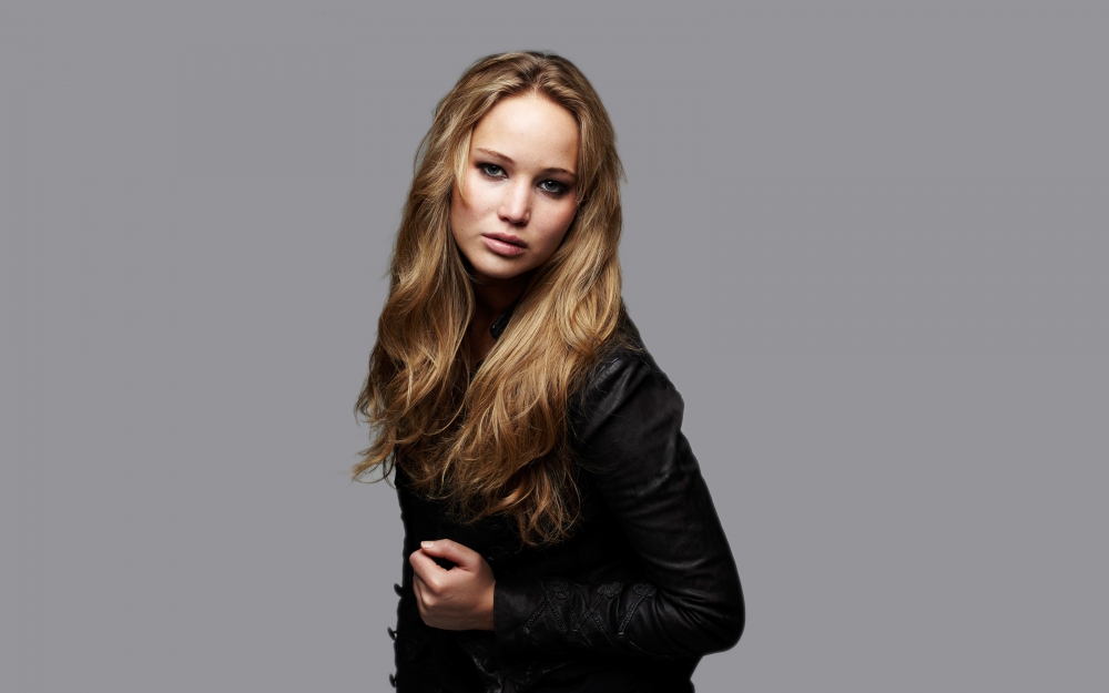 Jennifer Lawrence, Actress, Pose, Semi Blonde - Jennifer Lawrence 4k - HD Wallpaper 