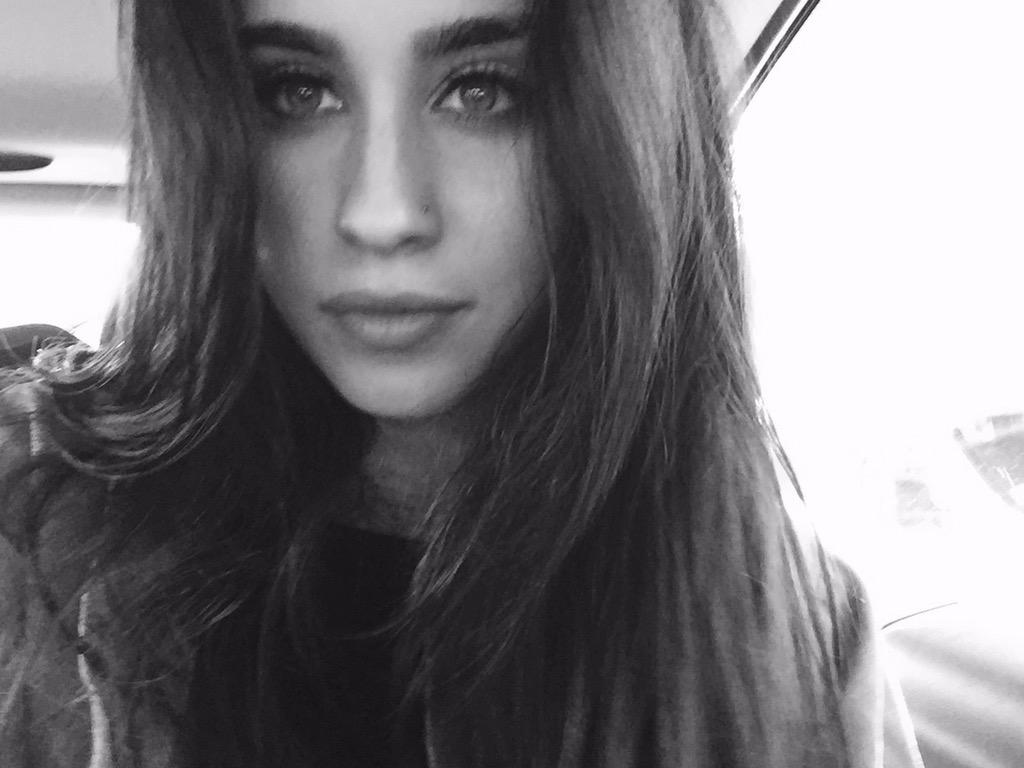 Lauren Jauregui Black And White Selfie - HD Wallpaper 