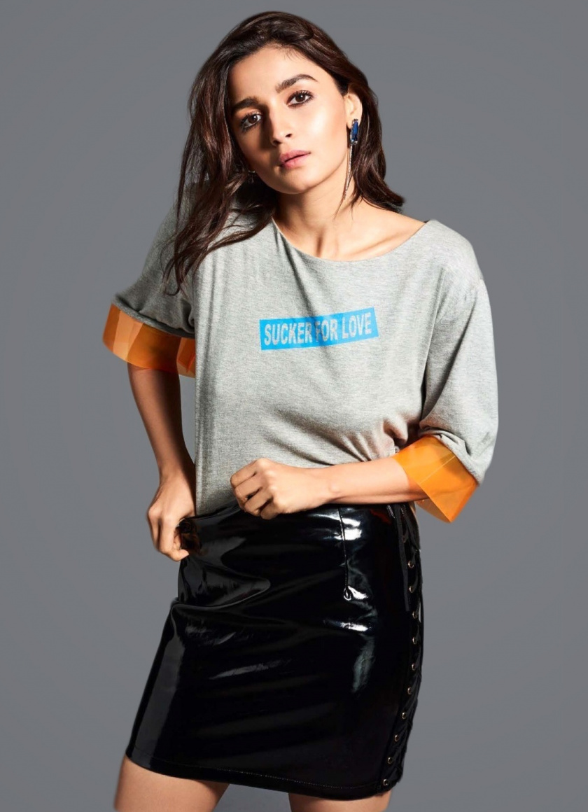 Actress, Beautiful, Alia Bhatt, Wallpaper - HD Wallpaper 