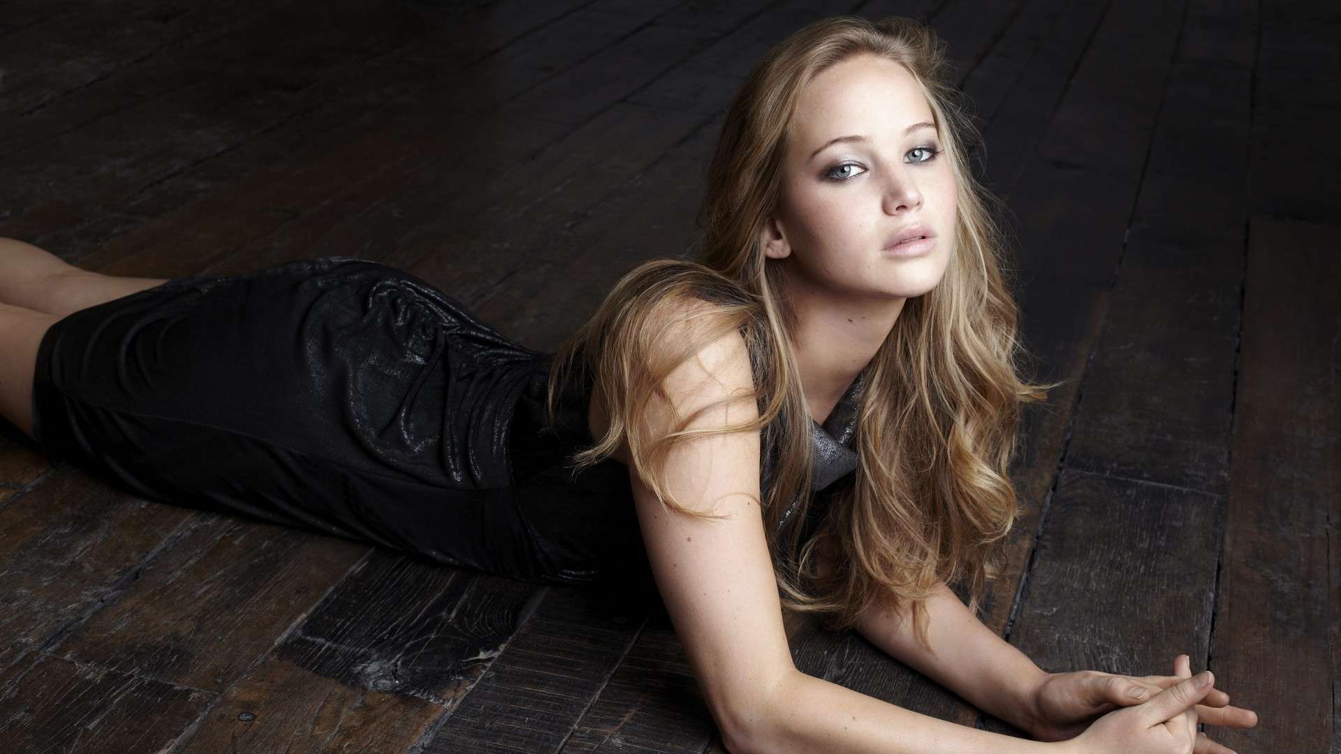 Jennifer Lawrence Background Hot - HD Wallpaper 