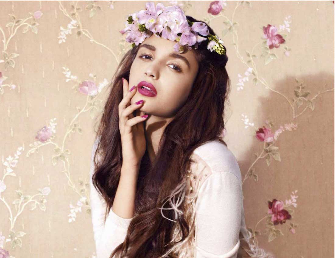 Gorgeous Alia Bhatt Wallpaper - Alia Bhatt - HD Wallpaper 
