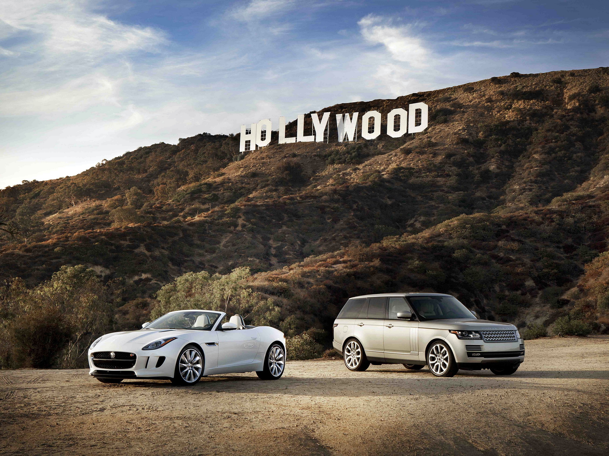 Wallpaper Of Jaguar F-type & Land Rover Range Rover - Hollywood Sign - HD Wallpaper 