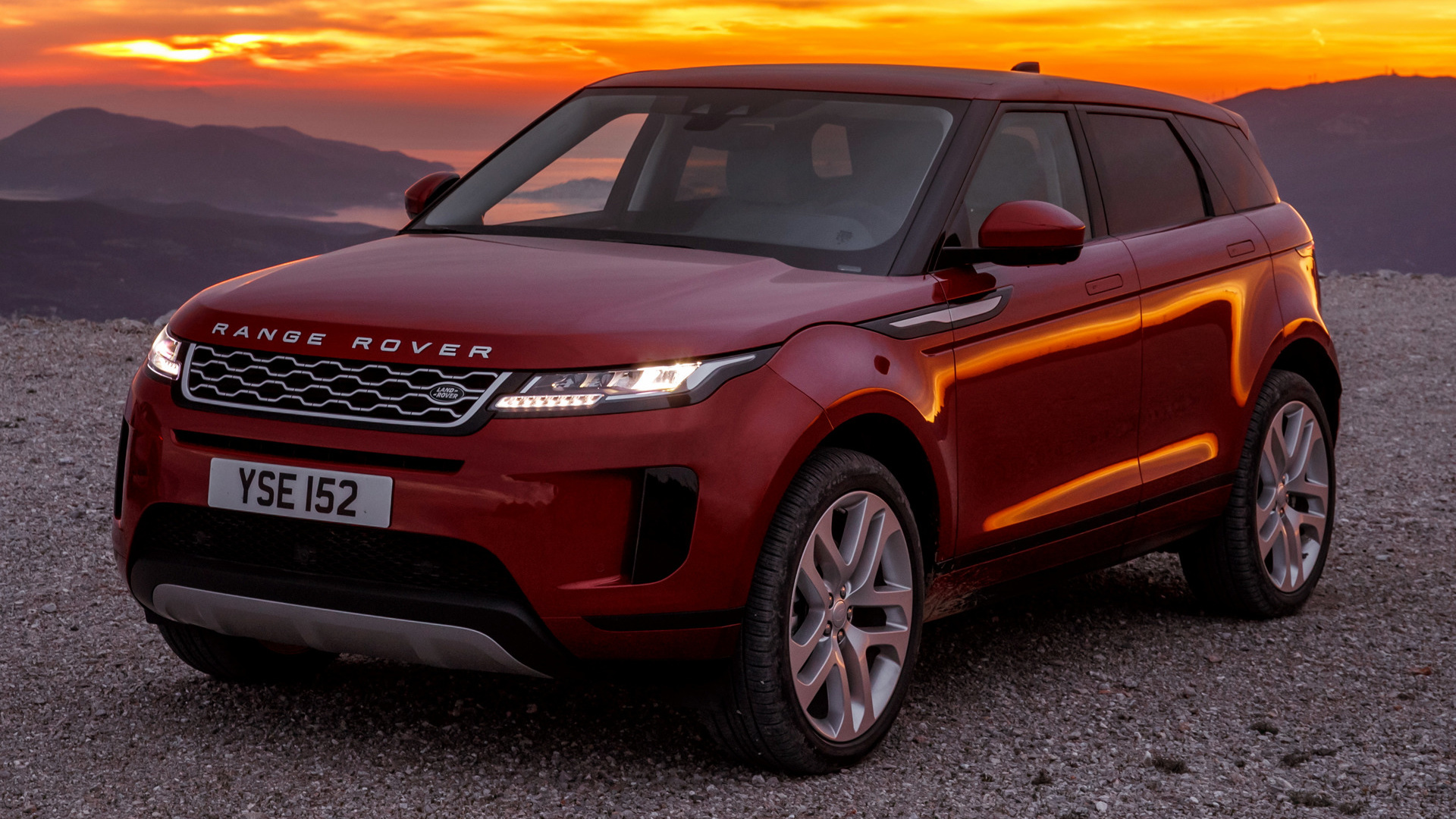 Red Range Rover Evoque 2019 - HD Wallpaper 