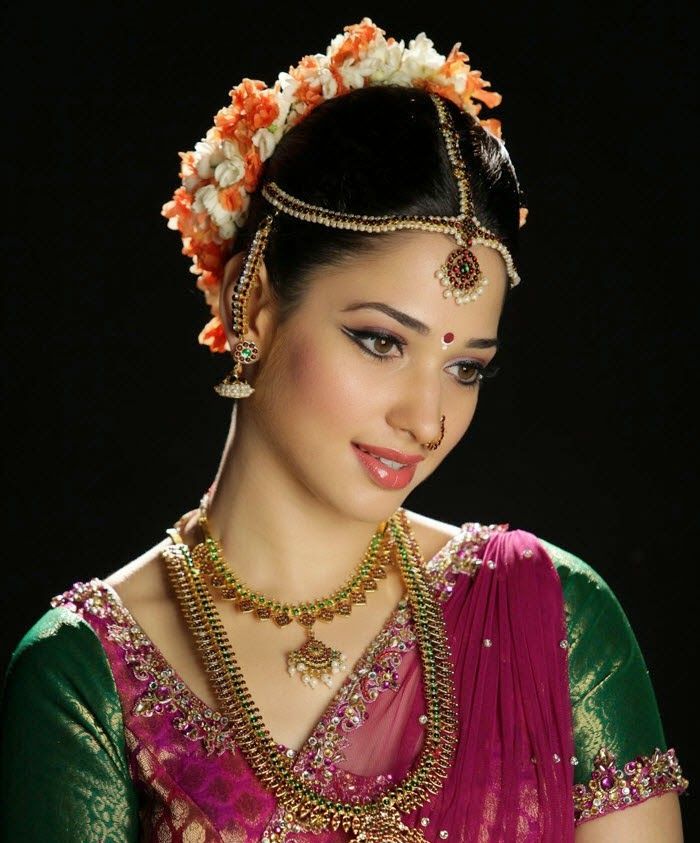 Tamanna Bhatia In Bridal Dress - HD Wallpaper 