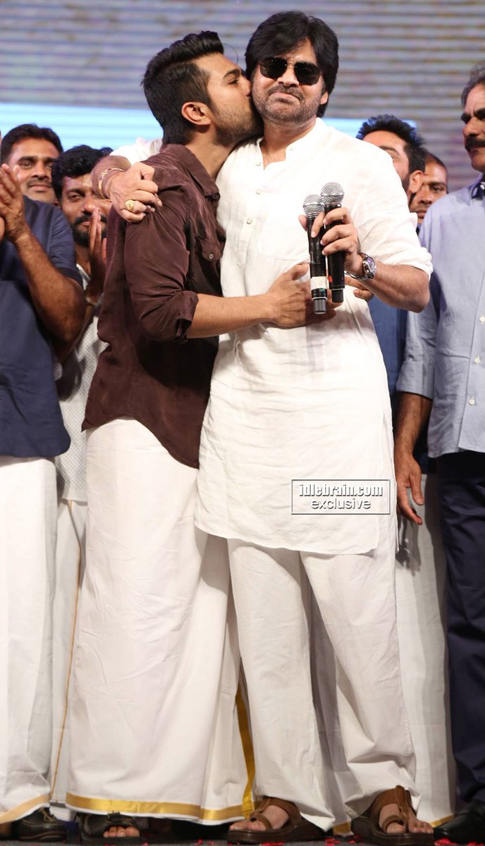 Ram Charan And Pawan Kalyan - HD Wallpaper 