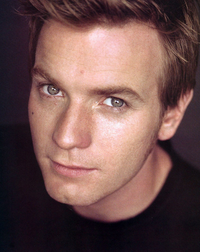 More Beautiful Ewan Mcgregor Wallpaper - HD Wallpaper 