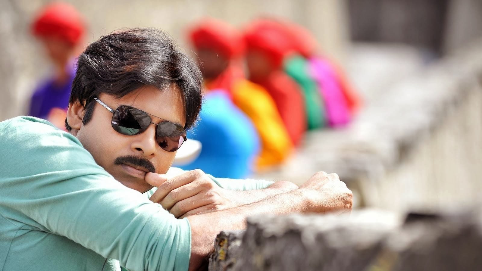 Pawan Kalyan Hd Wallpapers - Pawan Kalyan Kathi Mahesh - HD Wallpaper 