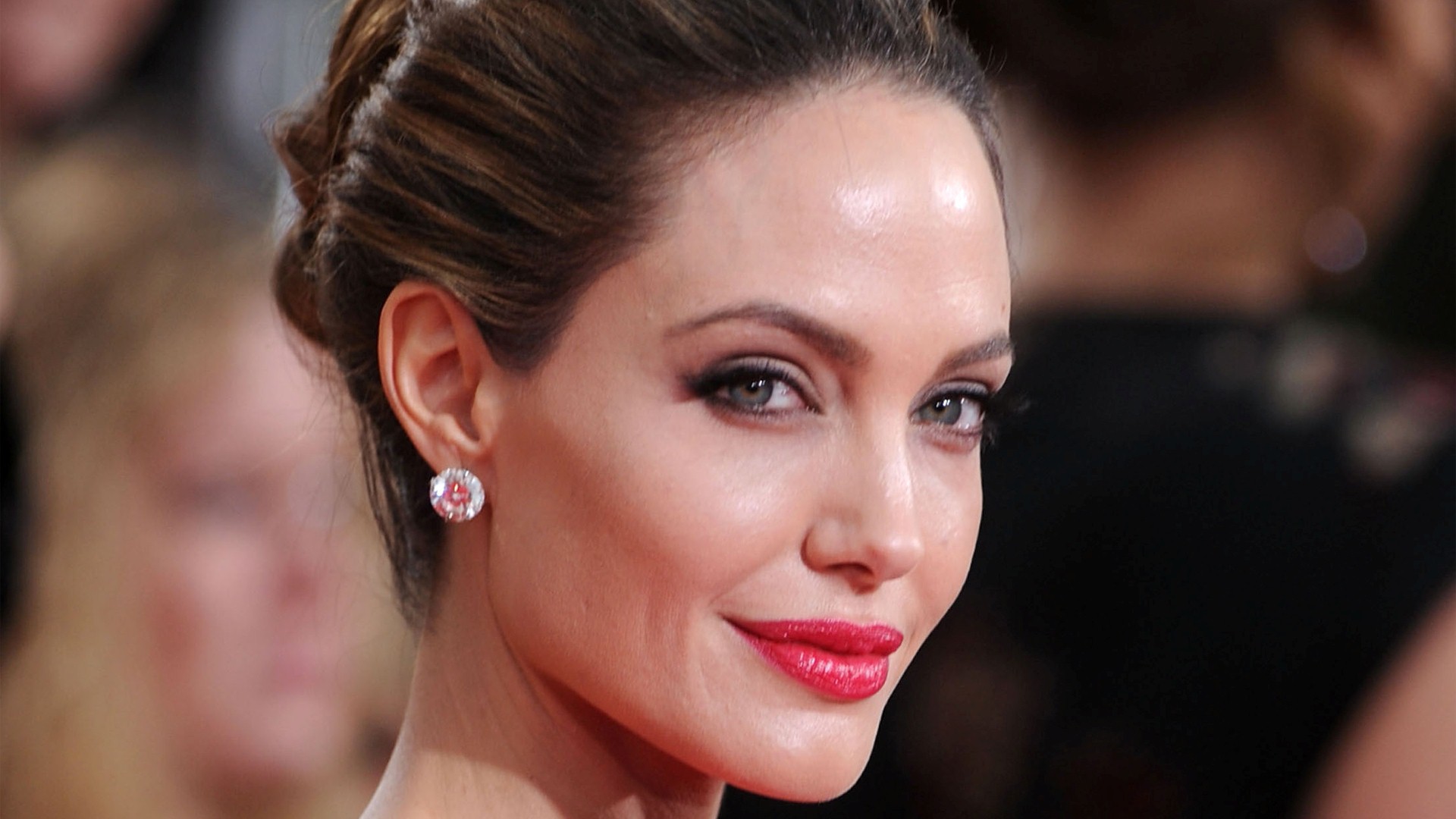Angelina Jolie Hd Wallpaper - Angelina Jolie Golden Globes 2012 - HD Wallpaper 