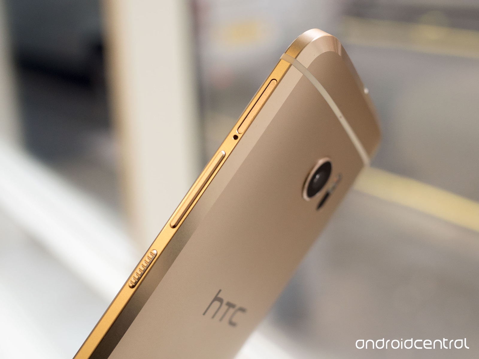 Htc 10 Evo Gold - HD Wallpaper 