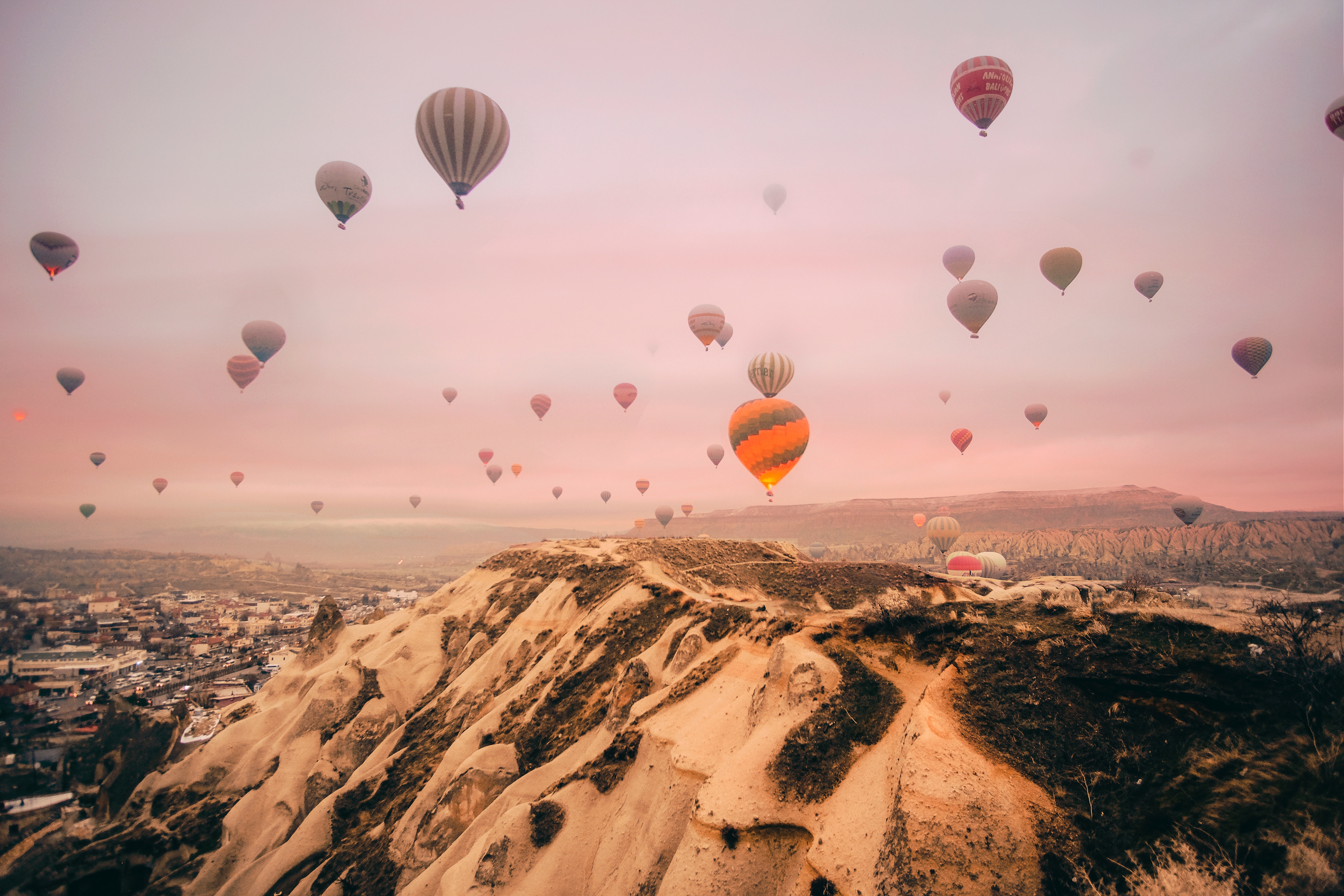 Hot Air Balloon - HD Wallpaper 