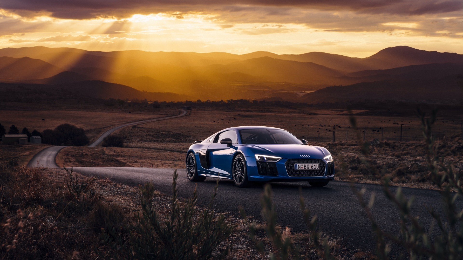 Wallpaper Audi, R8, V10, Side View, Road 
 Data-src - Audi R8 Wallpaper 4k - HD Wallpaper 