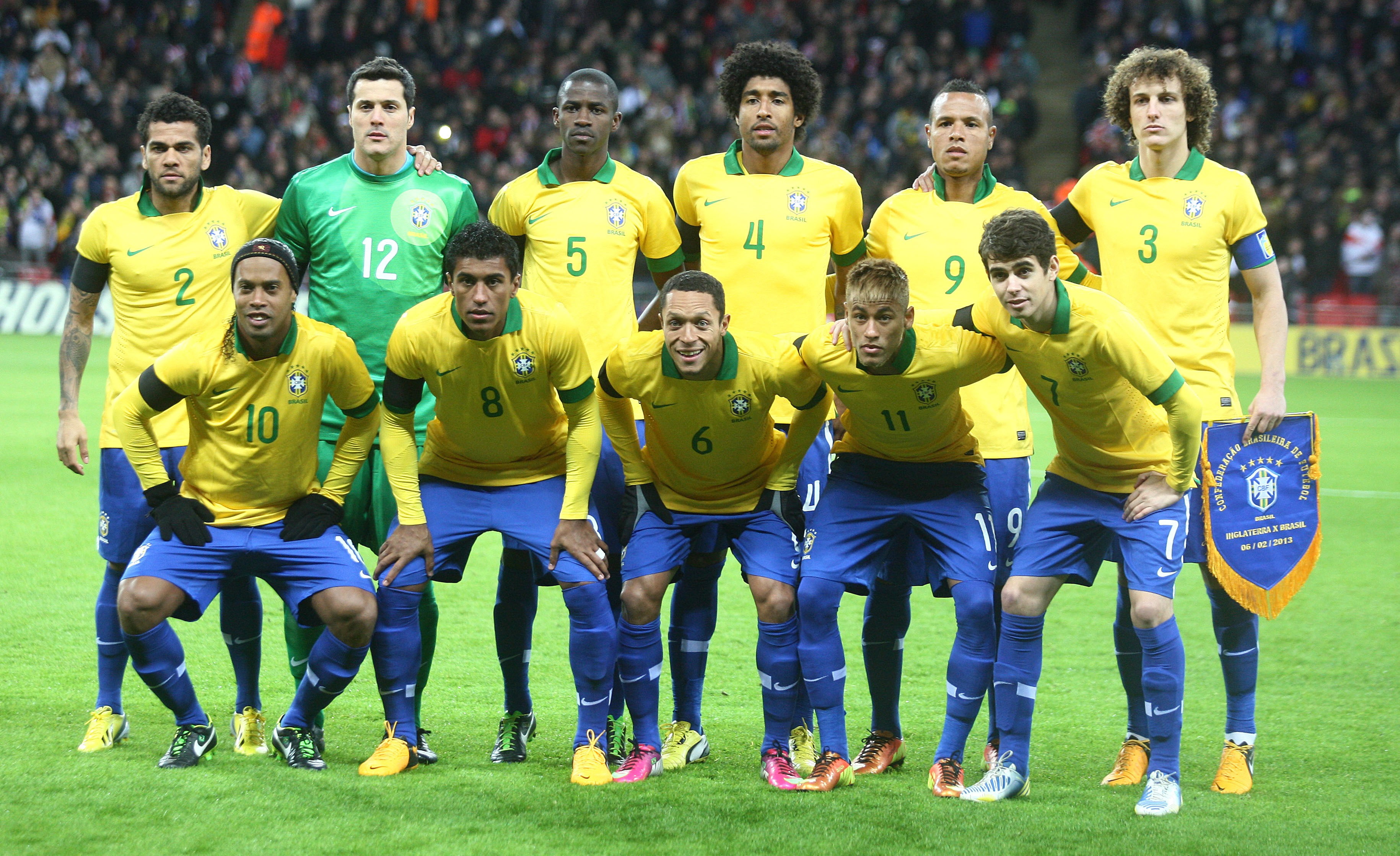 Football Team In Brazil - HD Wallpaper 