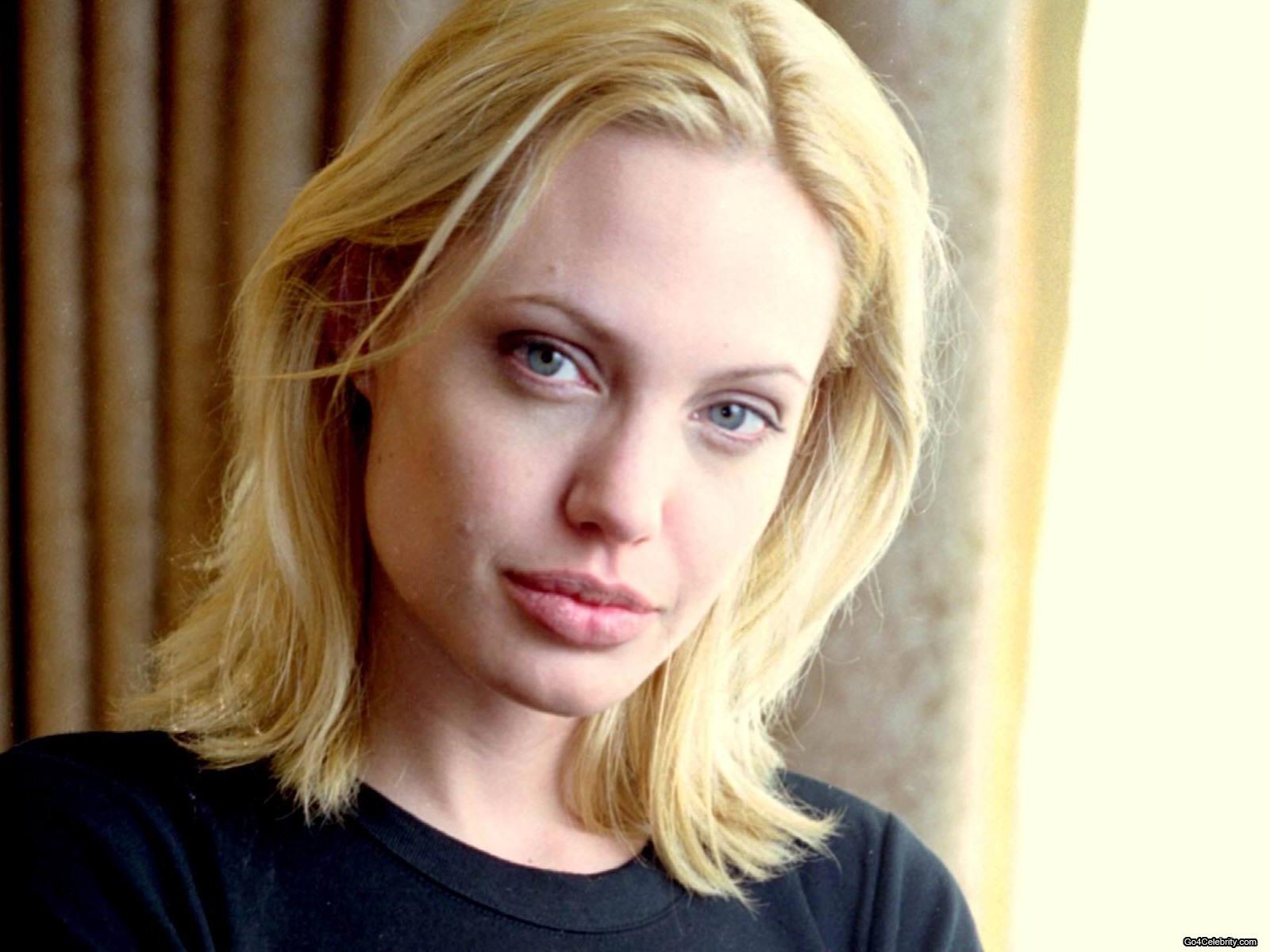 Angelina Jolie - Angelina Jolie Original Hair Colour - HD Wallpaper 
