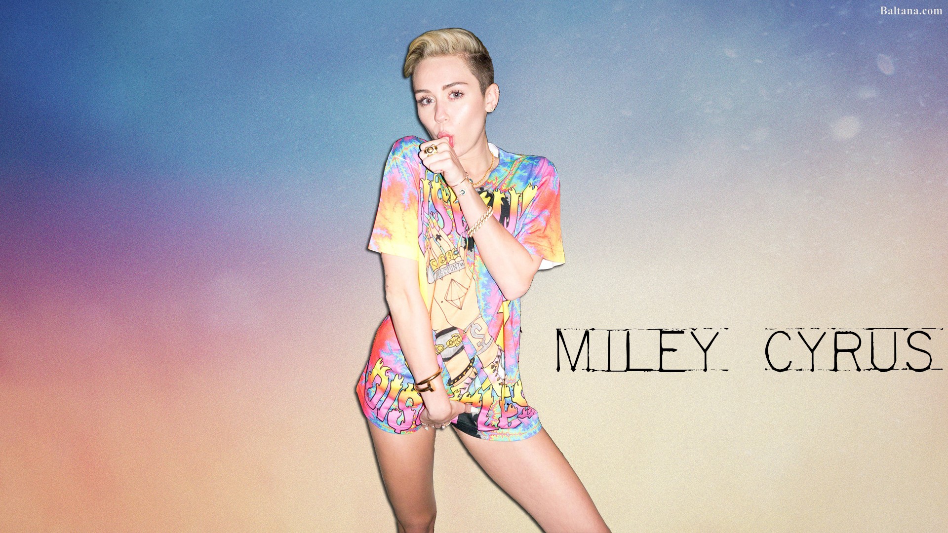Miley Cyrus Desktop Wallpaper - Miley Cyrus Desktop - HD Wallpaper 