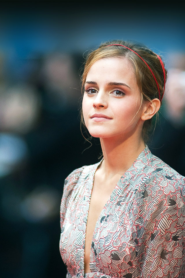 Com Apple Wallpaper Emma Watson Premiere Iphone4 - Emma Watson - HD Wallpaper 