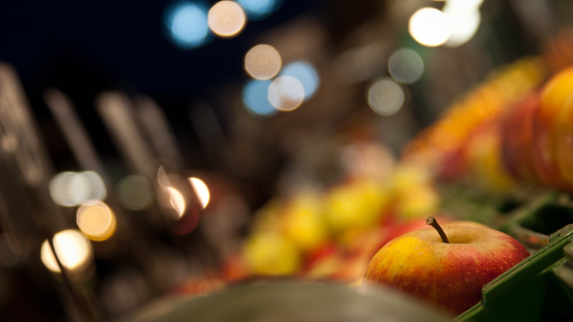 Free Download Apple Fruit Wallpaper Id - Bokeh Food - HD Wallpaper 