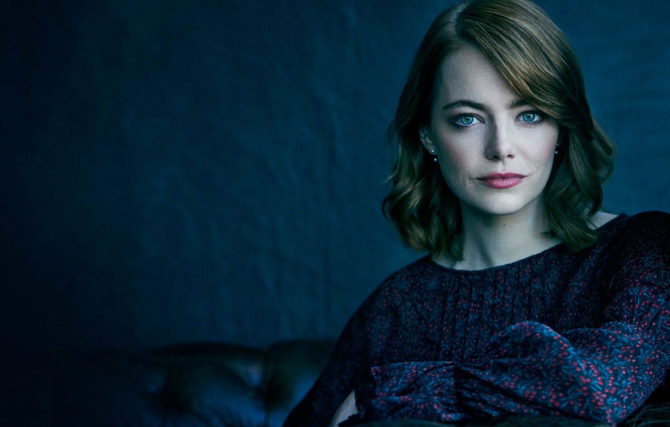Photo Wallpaper Portrait, Makeup, Dress, Actress, Brunette, - Emma Stone - HD Wallpaper 