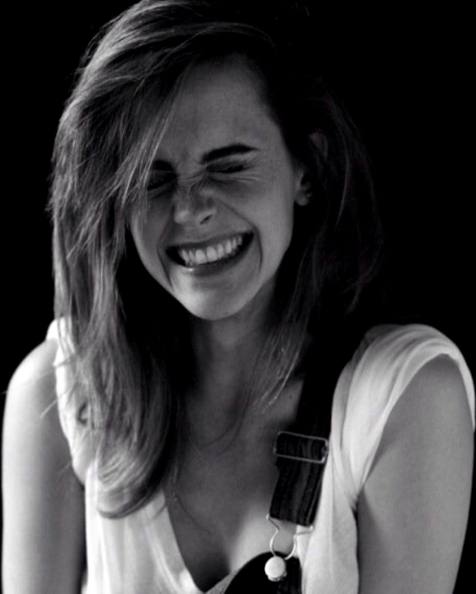 61 Best Free Emma Watson Wallpapers Wallpaperaccess - Emma Watson B&w - HD Wallpaper 