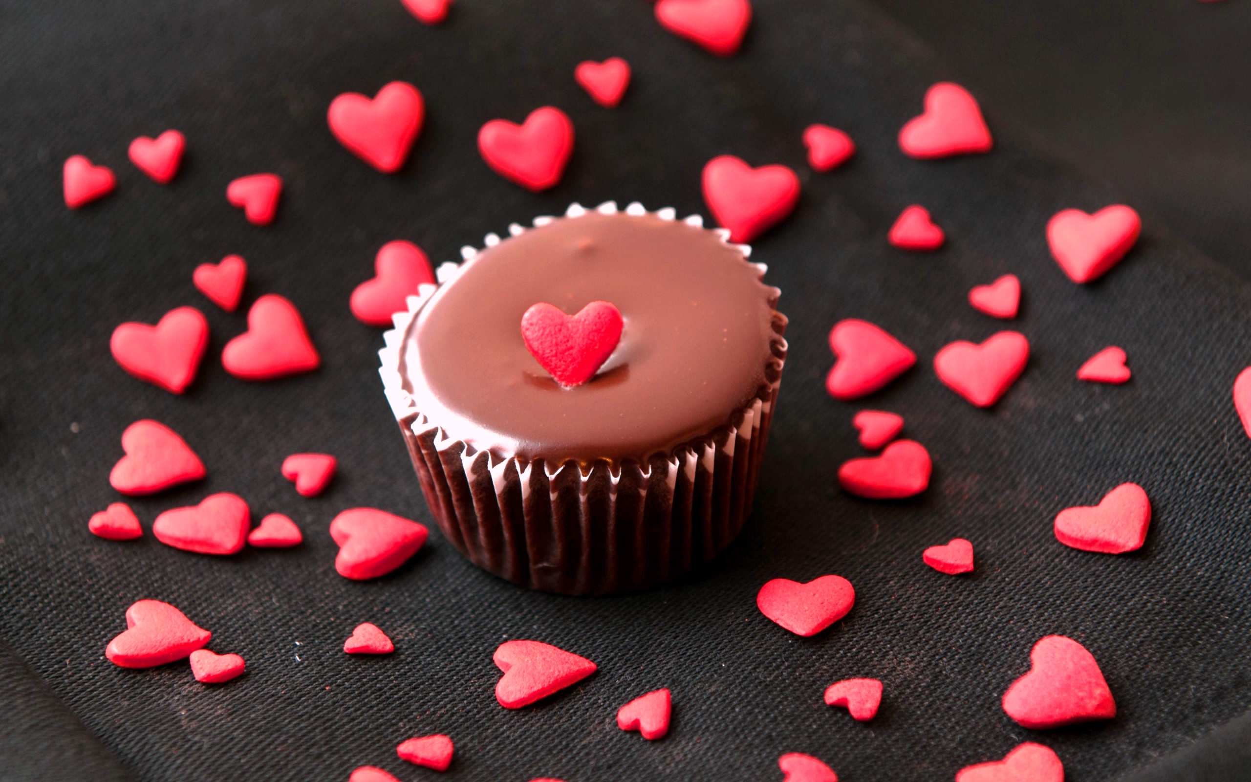 Chocolate Cupcake With Hearts Hd - Heart Dp For Whatsapp - HD Wallpaper 