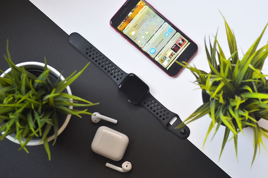 Apple Watch Between Iphone And Airpods On Table, Technology, - Airpods - HD Wallpaper 